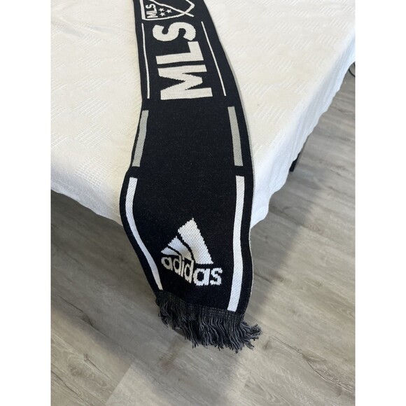 Adidas Official Atlanta United FC 2018 MLS Cup Champions Gray Black Scarf NWT - Picture 4 of 8